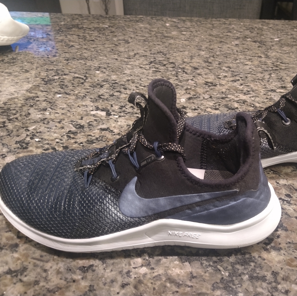 Women's Nike Free 5.0 running workout shoe